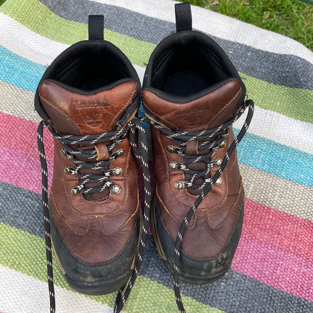 Boys Timberland Hiking boots size 2
